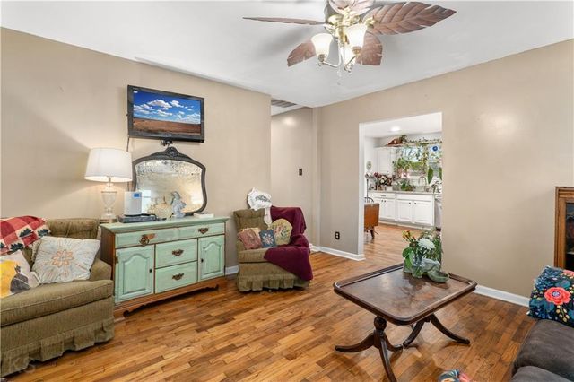 603 S New York Street, Sedalia, MO 65301