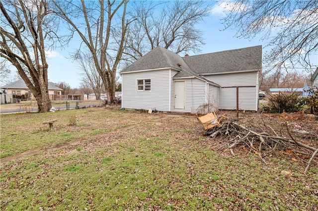 603 S New York Street, Sedalia, MO 65301