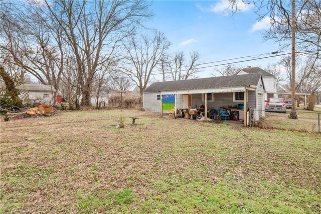 603 S New York Street, Sedalia, MO 65301