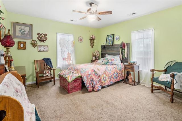 603 S New York Street, Sedalia, MO 65301