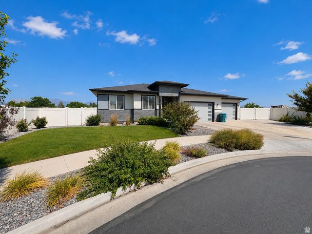 8283 S MALLARD LN, West Jordan, UT 84088