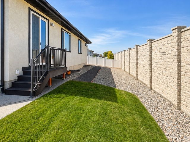 8283 S MALLARD LN, West Jordan, UT 84088