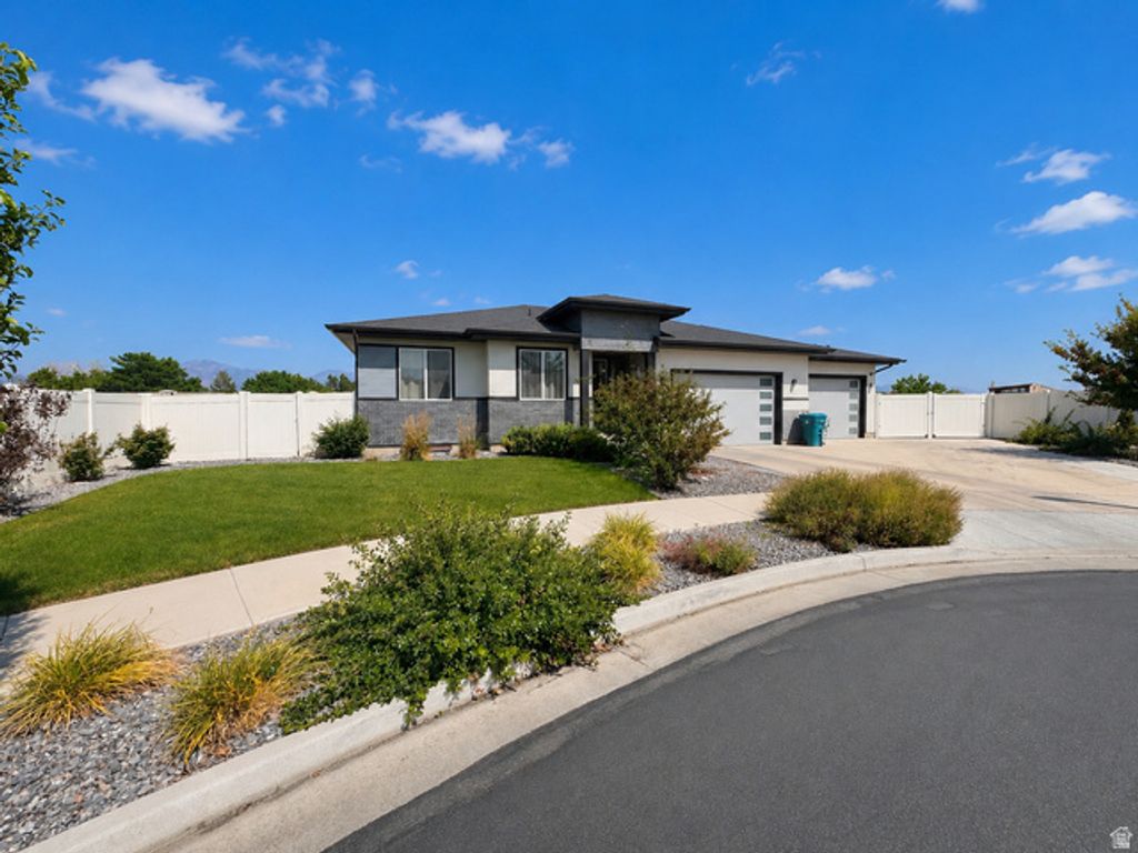 8283 S MALLARD LN, West Jordan, UT 84088 — photo 2