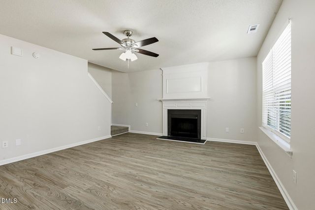 6 Cayman Court, Durham, NC 27703