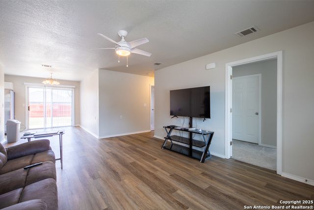 2849 Wyoming St, San Antonio, TX 78203