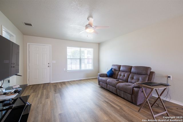 2849 Wyoming St, San Antonio, TX 78203