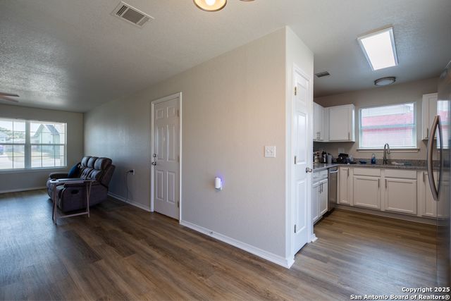 2849 Wyoming St, San Antonio, TX 78203