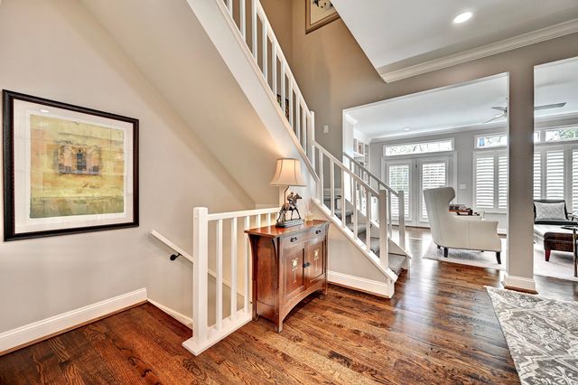 527 Fincastle Lane, Fort Wright, KY 41011