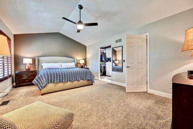 527 Fincastle Lane, Fort Wright, KY 41011