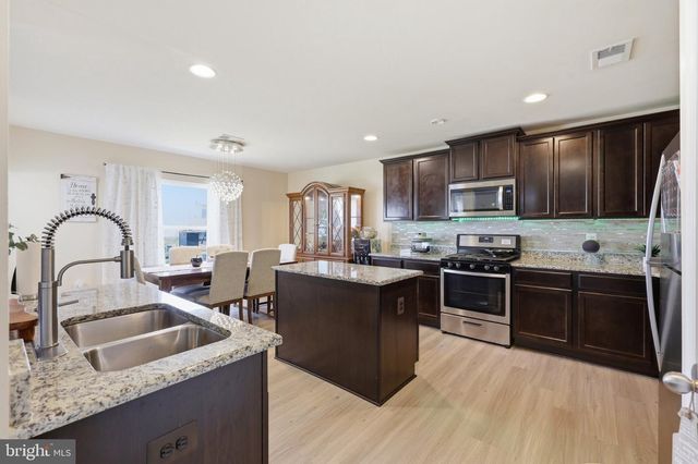58 SARGENT LN, Martinsburg, WV 25401