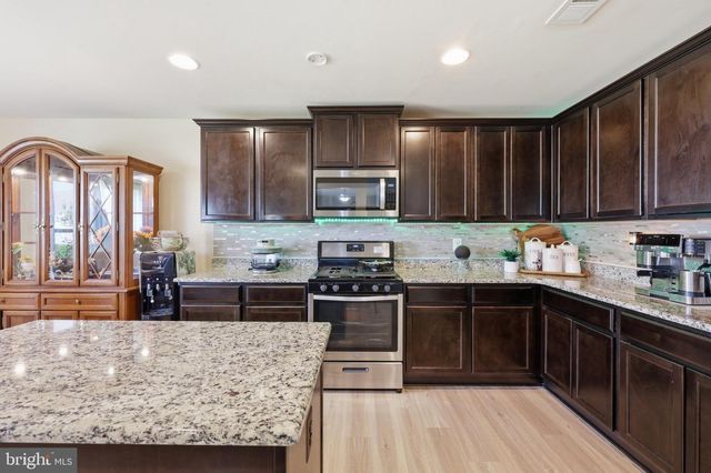 58 SARGENT LN, Martinsburg, WV 25401
