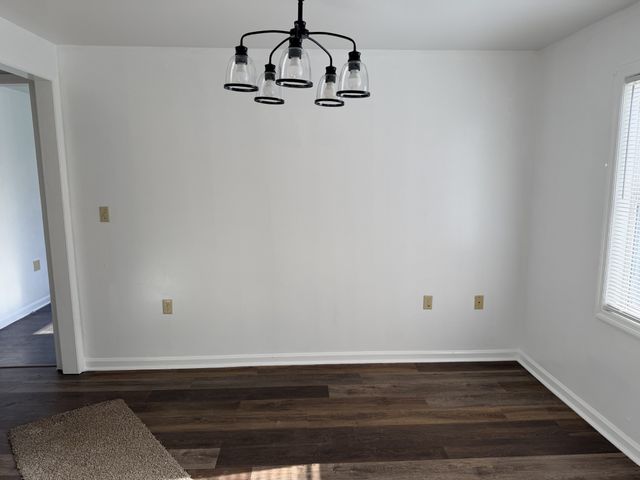 212 W Adams Ave, Lebanon, TN 37087