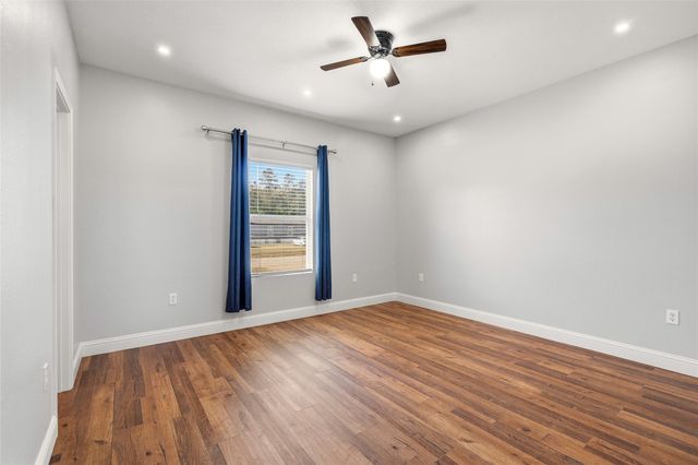 18473 Novarra Drive, Conroe, TX 77306