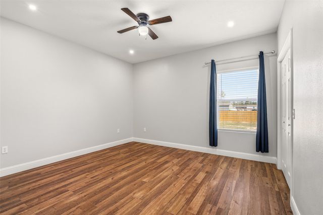 18473 Novarra Drive, Conroe, TX 77306