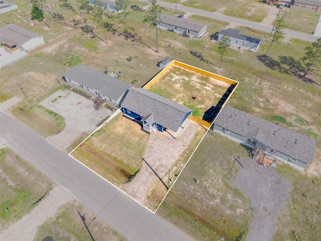 18473 Novarra Drive, Conroe, TX 77306