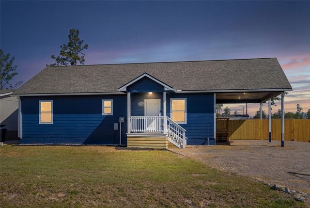 18473 Novarra Drive, Conroe, TX 77306