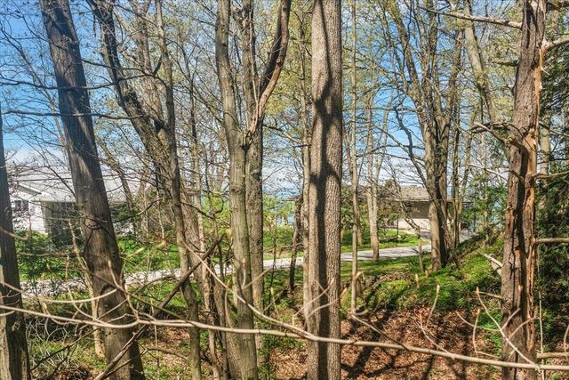 604 Pine Lane, Sawyer, MI 49125