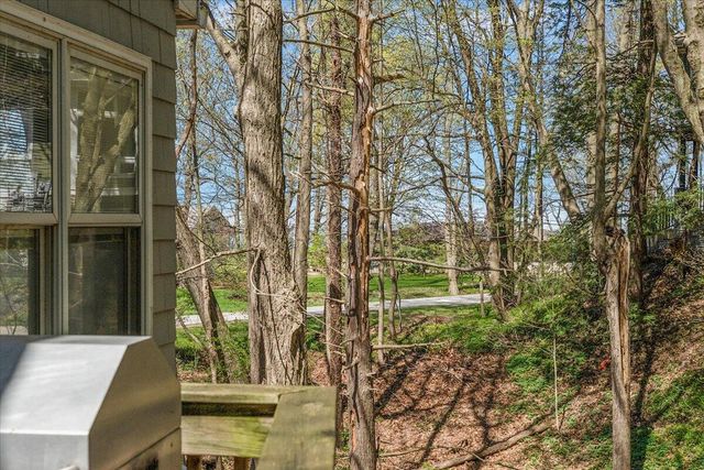 604 Pine Lane, Sawyer, MI 49125
