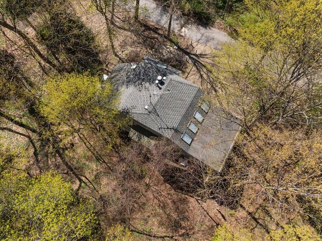604 Pine Lane, Sawyer, MI 49125