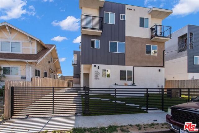 1631 S New Hampshire Avenue, Los Angeles, CA 90006