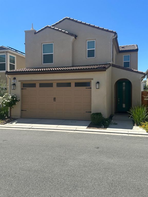 Image 1 of property listing at 1108 W Encore Way W, Madera, CA 93636