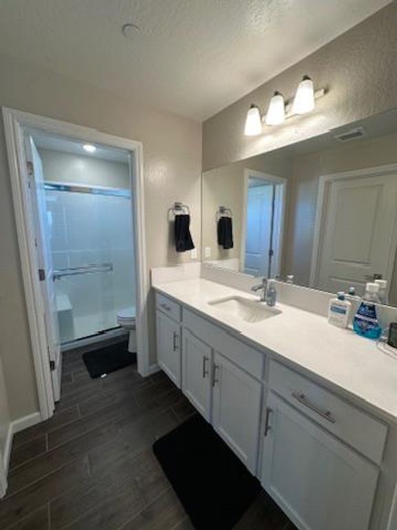 Image 15 of property listing at 1108 W Encore Way W, Madera, CA 93636