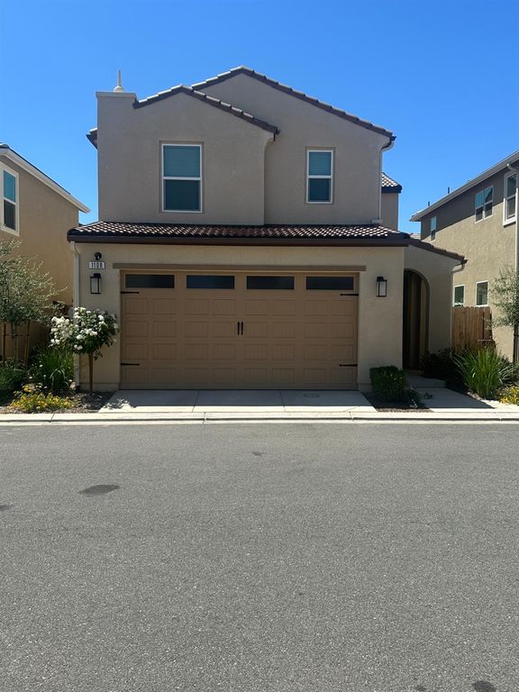 Image 17 of property listing at 1108 W Encore Way W, Madera, CA 93636