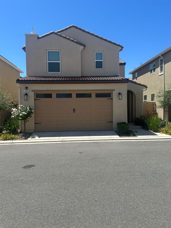 Image 19 of property listing at 1108 W Encore Way W, Madera, CA 93636