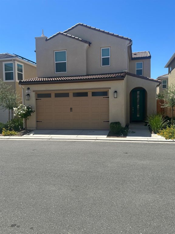 Image 20 of property listing at 1108 W Encore Way W, Madera, CA 93636