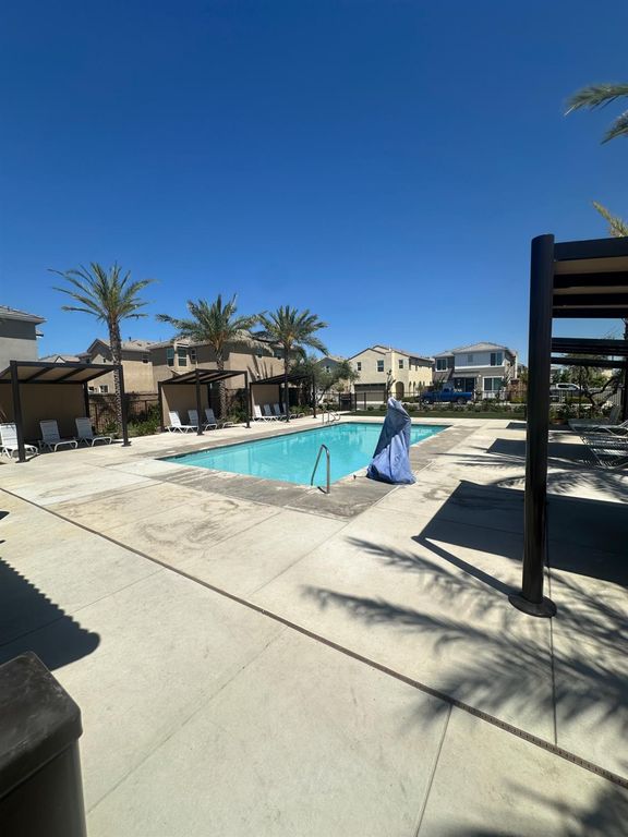 Image 28 of property listing at 1108 W Encore Way W, Madera, CA 93636