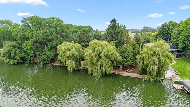 W10904 Glen Drive, Beaver Dam, WI 53916