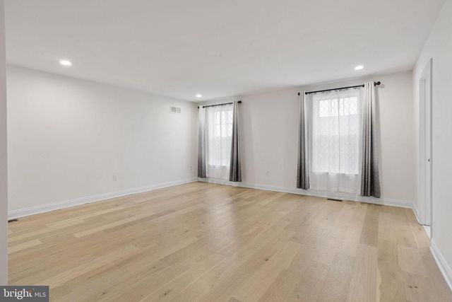 19 MAGPIE LN, Princeton, NJ 08540