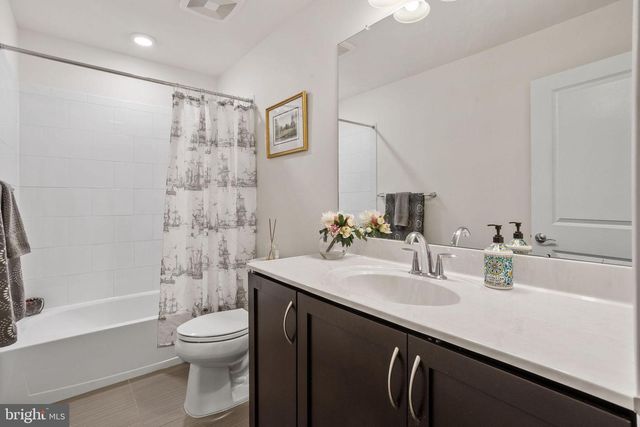 19 MAGPIE LN, Princeton, NJ 08540