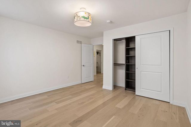 19 MAGPIE LN, Princeton, NJ 08540