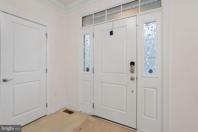 19 MAGPIE LN, Princeton, NJ 08540