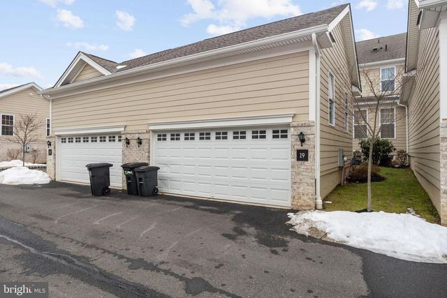 19 MAGPIE LN, Princeton, NJ 08540