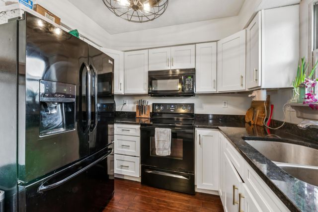 1381 Brentfield Place, Columbus, OH 43228