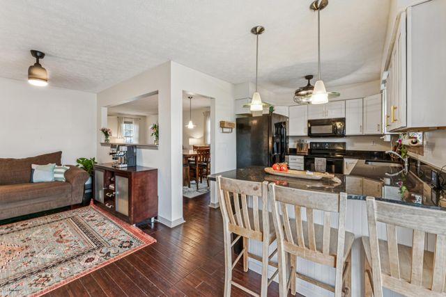 1381 Brentfield Place, Columbus, OH 43228