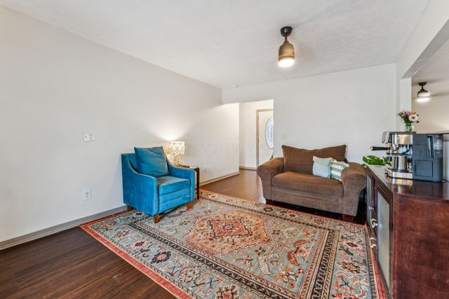 1381 Brentfield Place, Columbus, OH 43228