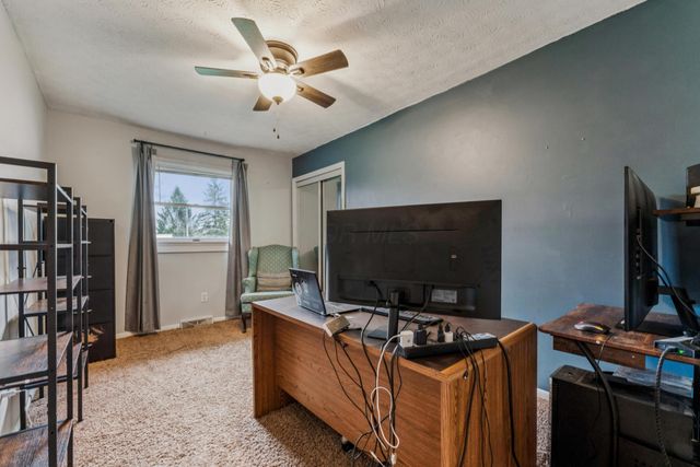 1381 Brentfield Place, Columbus, OH 43228