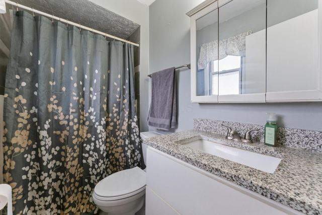 1381 Brentfield Place, Columbus, OH 43228