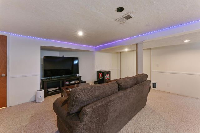 1381 Brentfield Place, Columbus, OH 43228