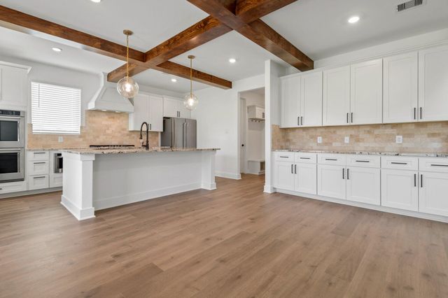 5625 Marigold Mile Drive, Magnolia, TX 77354