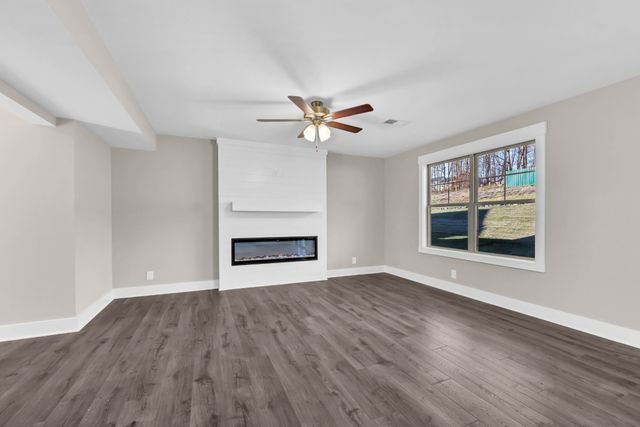321 Cardinal Creek, Clarksville, TN 37040