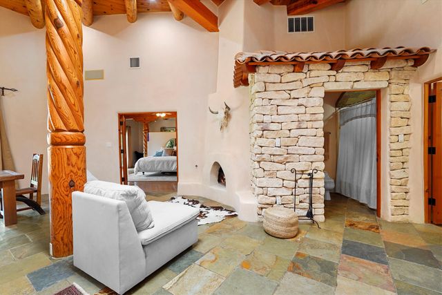 11 Koontz Road, Corrales, NM 87048