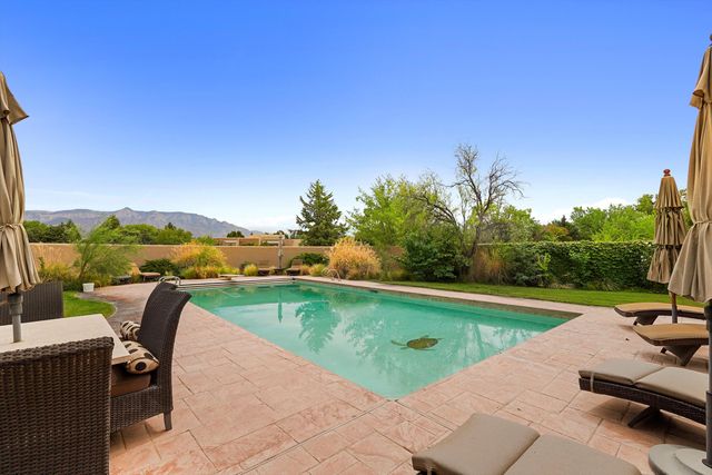 11 Koontz Road, Corrales, NM 87048