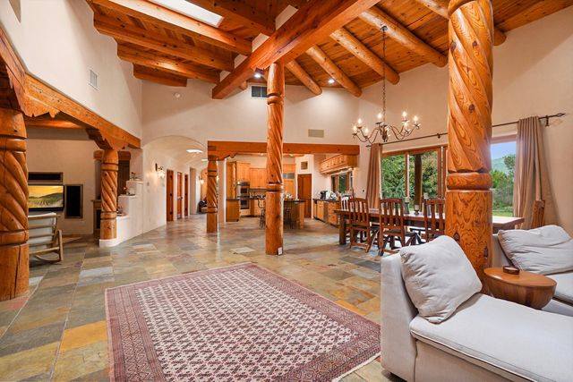 11 Koontz Road, Corrales, NM 87048