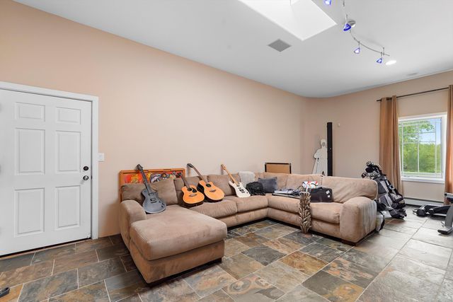 11 Koontz Road, Corrales, NM 87048