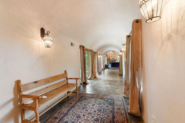 11 Koontz Road, Corrales, NM 87048