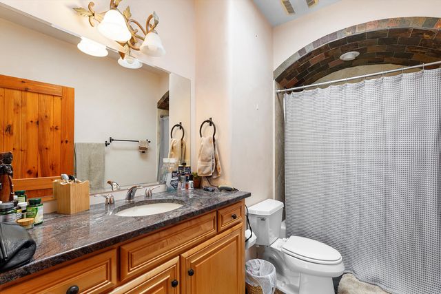 11 Koontz Road, Corrales, NM 87048